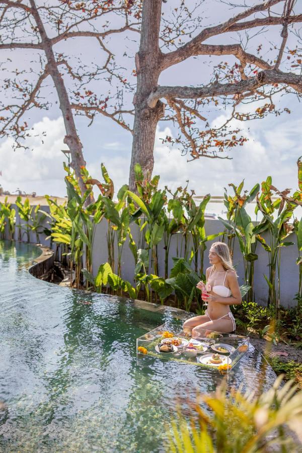 Sumitra Luxury Villas A Pramana Experience サヌール エクステリア 写真