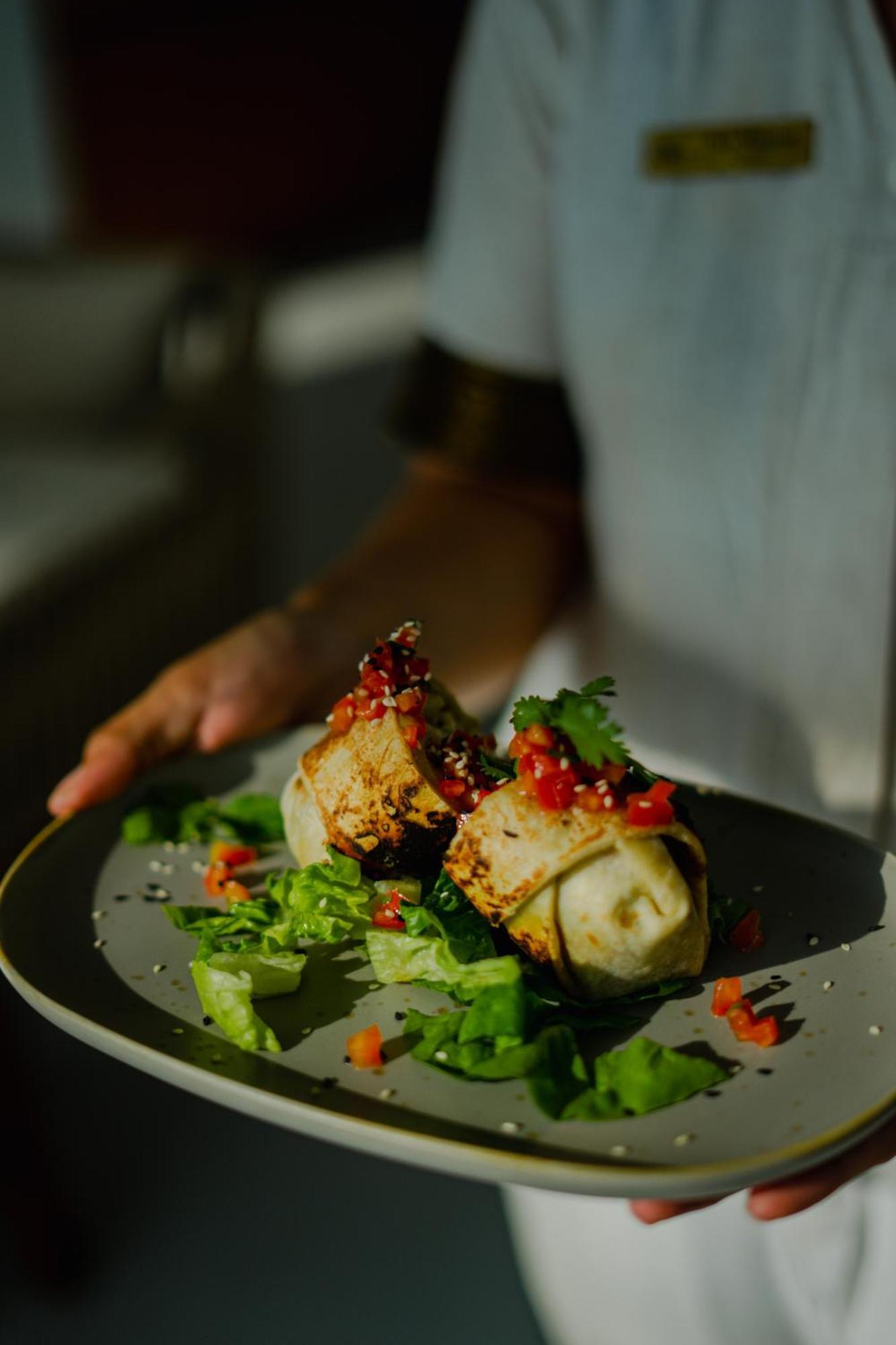 Sumitra Luxury Villas A Pramana Experience サヌール エクステリア 写真